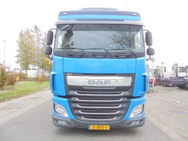 DAF XF 410 6X2 NL TRUCK TUV 03-26 - Camion centinato: foto 2 DAF XF 410 6X2 NL TRUCK TUV 03-26 - Camion centinato: foto 2