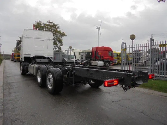 DAF XF 480 6X2 MET FABRIEKS GARANTIE - Autocarro telaio: foto 4 DAF XF 480 6X2 MET FABRIEKS GARANTIE - Autocarro telaio: foto 4