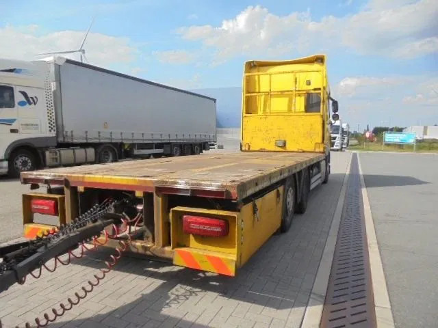 DAF XF 510 FAR 6X2 - Autocarro con pianale/ Cassone fisso: foto 3 DAF XF 510 FAR 6X2 - Autocarro con pianale/ Cassone fisso: foto 3
