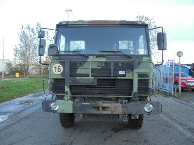 DAF YA 5444 4X4 - Autocarro portacontainer/ Caisse interchangeable: foto 2 DAF YA 5444 4X4 - Autocarro portacontainer/ Caisse interchangeable: foto 2