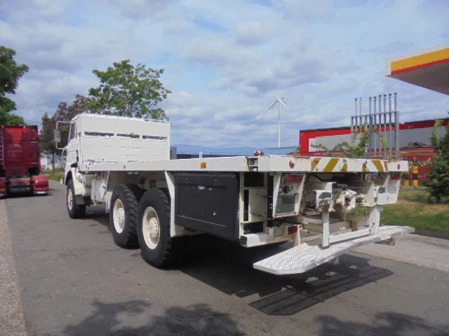 DAF YTZ 2300 6X6 FULL STEEL - Autocarro con pianale/ Cassone fisso: foto 4 DAF YTZ 2300 6X6 FULL STEEL - Autocarro con pianale/ Cassone fisso: foto 4