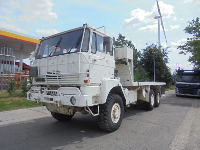 DAF YTZ 2300 6X6 FULL STEEL - Autocarro con pianale/ Cassone fisso: foto 1 DAF YTZ 2300 6X6 FULL STEEL - Autocarro con pianale/ Cassone fisso: foto 1