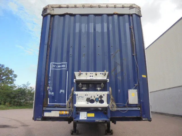 Krone SD NL KENTEKEN BPW TROMMEL ASSEN 35 IN STOCK - Semirimorchio centinato: foto 2 Krone SD NL KENTEKEN BPW TROMMEL ASSEN 35 IN STOCK - Semirimorchio centinato: foto 2