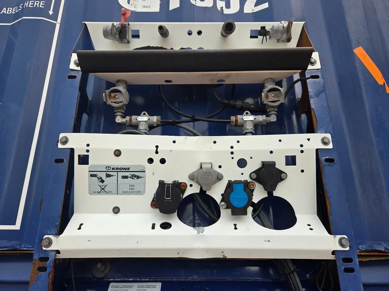 Semirimorchio cassonato/ Pianale Krone SD NL TRAILER 16x IN STOCK: foto 10