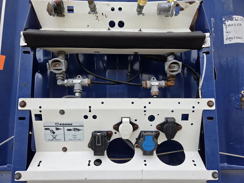 Krone SD NL TRAILER 25X IN STOCK - Semirimorchio centinato: foto 2 Krone SD NL TRAILER 25X IN STOCK - Semirimorchio centinato: foto 2