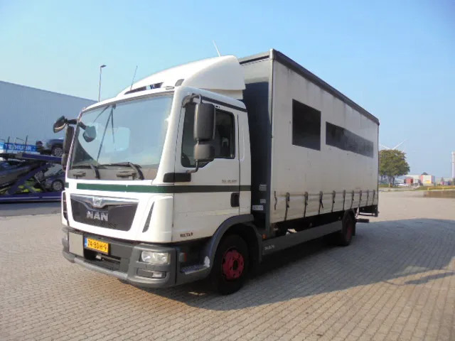 MAN TGL 10-180 - Autocarro furgonato: foto 1 MAN TGL 10-180 - Autocarro furgonato: foto 1