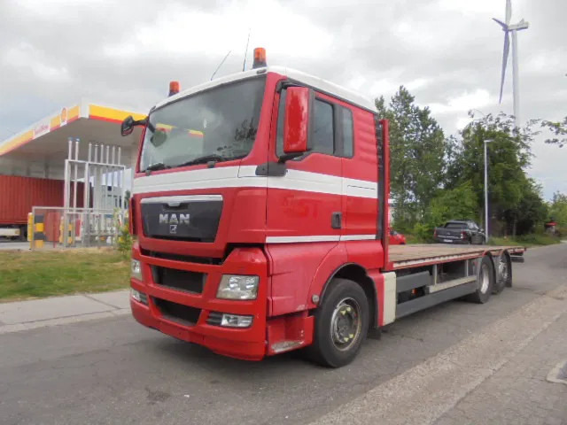 MAN TGX 26.440 6X2 GESTUURDE AS - Autocarro con pianale/ Cassone fisso: foto 1 MAN TGX 26.440 6X2 GESTUURDE AS - Autocarro con pianale/ Cassone fisso: foto 1
