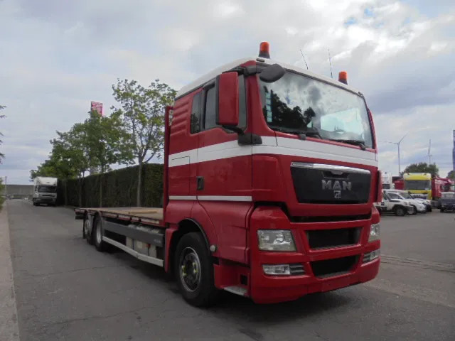 MAN TGX 26.440 6X2 OPEN BAK - Autocarro con pianale/ Cassone fisso: foto 3 MAN TGX 26.440 6X2 OPEN BAK - Autocarro con pianale/ Cassone fisso: foto 3