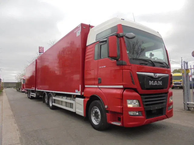 MAN TGX 26.500 XXL + RETARDER + FRC 2026 - Autocarro frigorifero: foto 3 MAN TGX 26.500 XXL + RETARDER + FRC 2026 - Autocarro frigorifero: foto 3