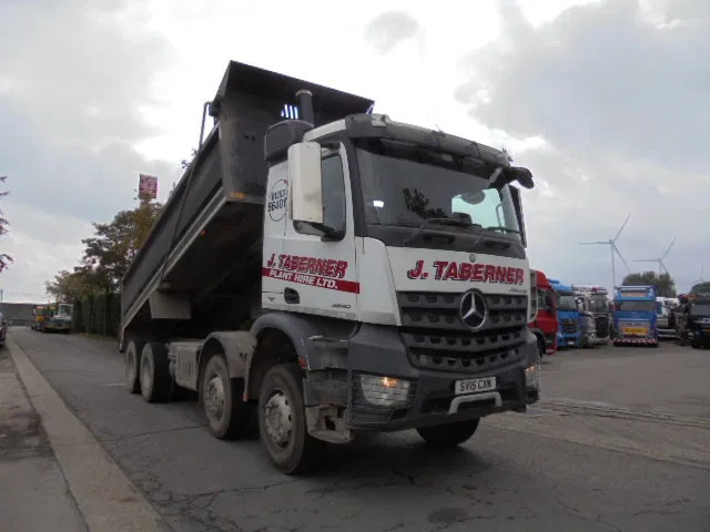 Mercedes-Benz Arocs 3240 K 8X4 - Autocarro ribaltabile: foto 3 Mercedes-Benz Arocs 3240 K 8X4 - Autocarro ribaltabile: foto 3