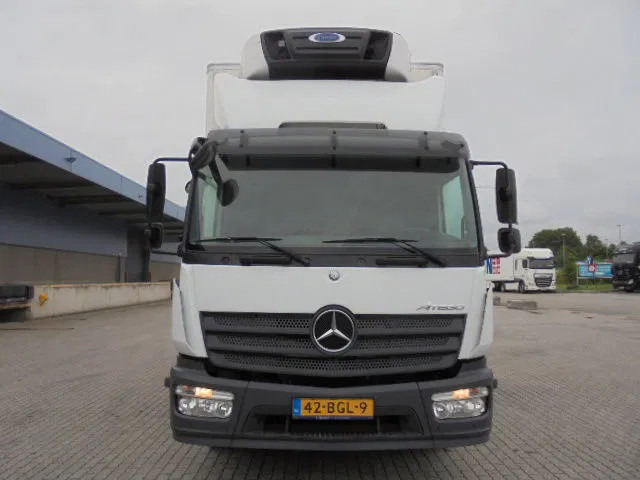 Mercedes-Benz Atego 1218 NL KENTEKEN - Autocarro cella isotermica: foto 2 Mercedes-Benz Atego 1218 NL KENTEKEN - Autocarro cella isotermica: foto 2