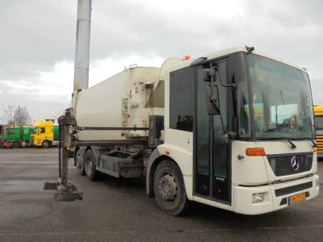 Mercedes-Benz Econic 2629 LLTNLA 6X2/4 - Camion immondizia: foto 2 Mercedes-Benz Econic 2629 LLTNLA 6X2/4 - Camion immondizia: foto 2