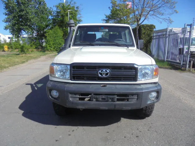 Toyota Land Cruiser HJ79L 4X4 CREWCAB PICKUP EXPORT OUTSIDE EU ONLY - Pick-up: foto 2 Toyota Land Cruiser HJ79L 4X4 CREWCAB PICKUP EXPORT OUTSIDE EU ONLY - Pick-up: foto 2