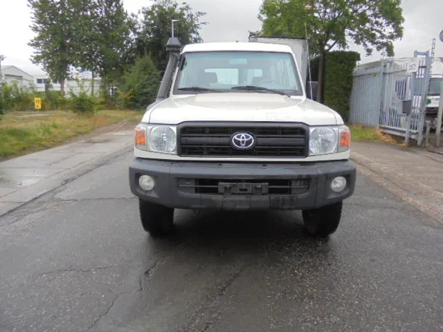 Toyota Land Cruiser HZJ78L 4X4 EXPORT OUTSIDE EU ONLY - Autovettura: foto 2 Toyota Land Cruiser HZJ78L 4X4 EXPORT OUTSIDE EU ONLY - Autovettura: foto 2