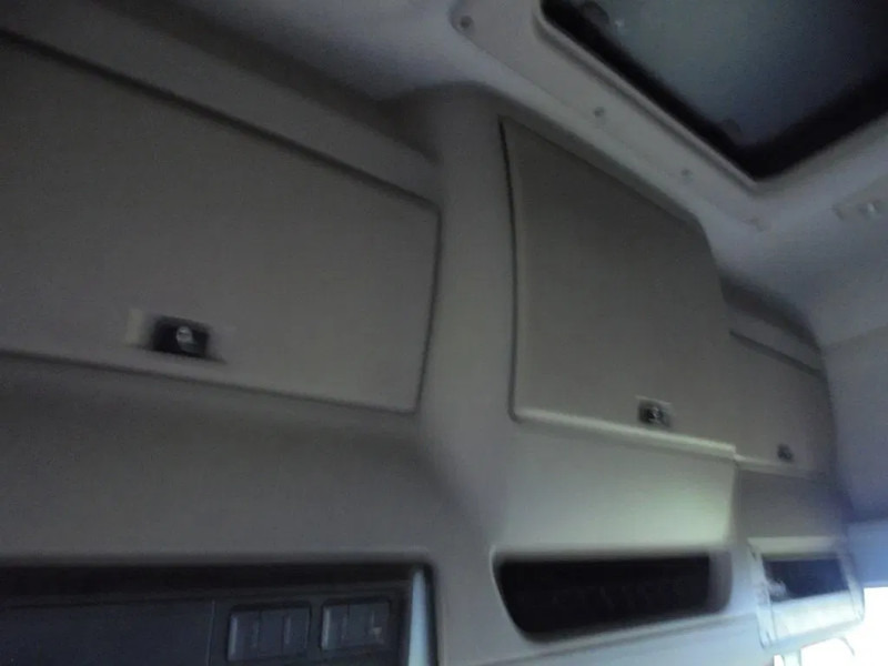 Trattore stradale DAF CF 440: foto 12