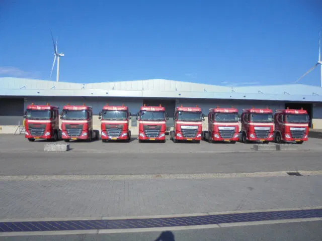 DAF XF 440 6X2 NL TRUCK 15X IN STOCK - Trattore stradale: foto 2 DAF XF 440 6X2 NL TRUCK 15X IN STOCK - Trattore stradale: foto 2