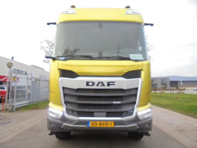 DAF XFC 530 FT DEMO KIEPHYDROLIEK MET FABRIEKS GARANTIE NL TRUCK - Trattore stradale: foto 3 DAF XFC 530 FT DEMO KIEPHYDROLIEK MET FABRIEKS GARANTIE NL TRUCK - Trattore stradale: foto 3