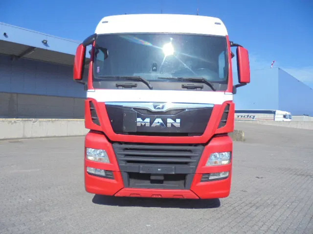 MAN TGX 18.500 500 XXL + RETARDER - Trattore stradale: foto 2 MAN TGX 18.500 500 XXL + RETARDER - Trattore stradale: foto 2