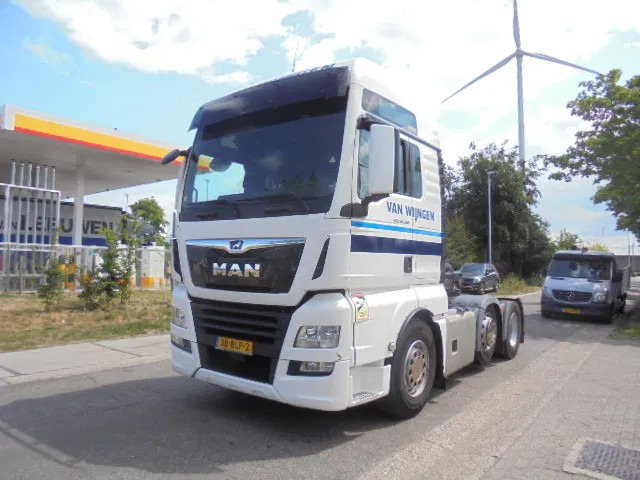 MAN TGX 26.500 XXL TUV APK 03-26 NL TRUCK 16X IN STOCK - Trattore stradale: foto 1 MAN TGX 26.500 XXL TUV APK 03-26 NL TRUCK 16X IN STOCK - Trattore stradale: foto 1