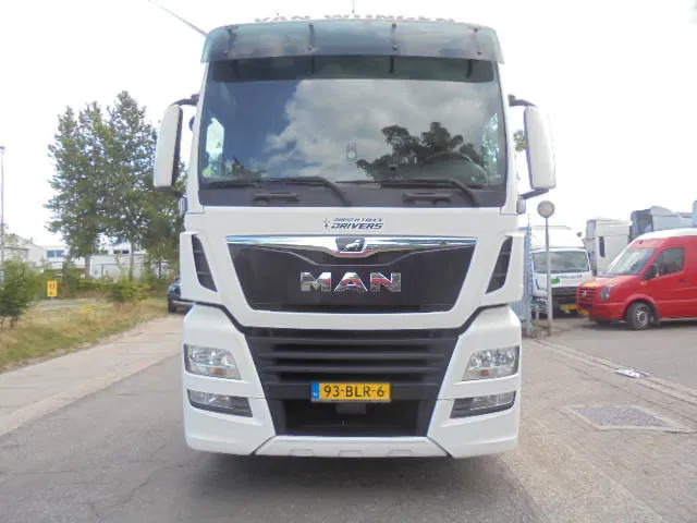 MAN TGX 26.500 XXL TUV APK 03-26 NL TRUCK 16X IN STOCK - Trattore stradale: foto 4 MAN TGX 26.500 XXL TUV APK 03-26 NL TRUCK 16X IN STOCK - Trattore stradale: foto 4