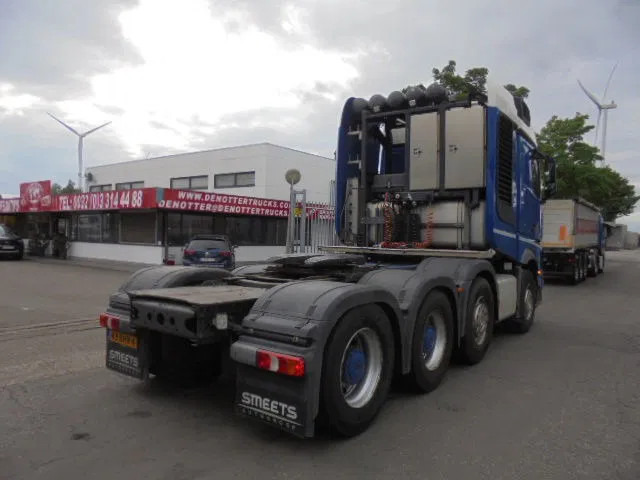 Mercedes-Benz Actros 4158 8X4 180 TON NL KENTEKEN - Trattore stradale: foto 4 Mercedes-Benz Actros 4158 8X4 180 TON NL KENTEKEN - Trattore stradale: foto 4