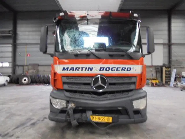 Mercedes-Benz Antos 1832 CABINE SCHADE FOR PARTS - Trattore stradale: foto 2 Mercedes-Benz Antos 1832 CABINE SCHADE FOR PARTS - Trattore stradale: foto 2