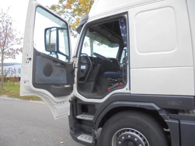 Volvo FM 400 GLOBETROTTER ADR NL TRUCK +TANK TRAILER - Trattore stradale: foto 5 Volvo FM 400 GLOBETROTTER ADR NL TRUCK +TANK TRAILER - Trattore stradale: foto 5