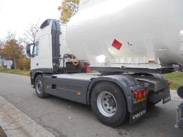 Volvo FM 400 GLOBETROTTER ADR NL TRUCK +TANK TRAILER - Trattore stradale: foto 4 Volvo FM 400 GLOBETROTTER ADR NL TRUCK +TANK TRAILER - Trattore stradale: foto 4