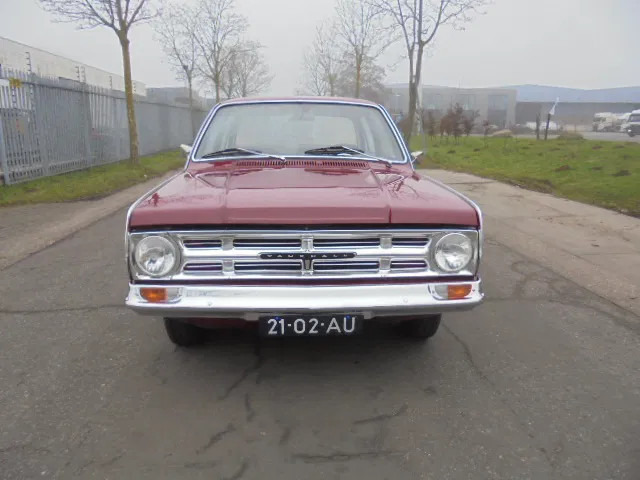 Vauxhall VX 4.90 - Berlina: foto 2 Vauxhall VX 4.90 - Berlina: foto 2