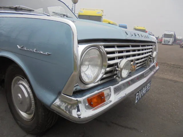 Vauxhall Victor 101 SUPER - Berlina: foto 3 Vauxhall Victor 101 SUPER - Berlina: foto 3