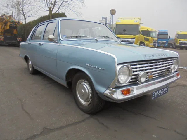 Vauxhall Victor 101 SUPER - Berlina: foto 4 Vauxhall Victor 101 SUPER - Berlina: foto 4