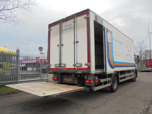 Volvo FE 250 CHEREAU NL TRUCK - Autocarro cella isotermica: foto 4 Volvo FE 250 CHEREAU NL TRUCK - Autocarro cella isotermica: foto 4