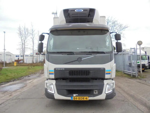 Volvo FE 250 CHEREAU NL TRUCK - Autocarro cella isotermica: foto 2 Volvo FE 250 CHEREAU NL TRUCK - Autocarro cella isotermica: foto 2