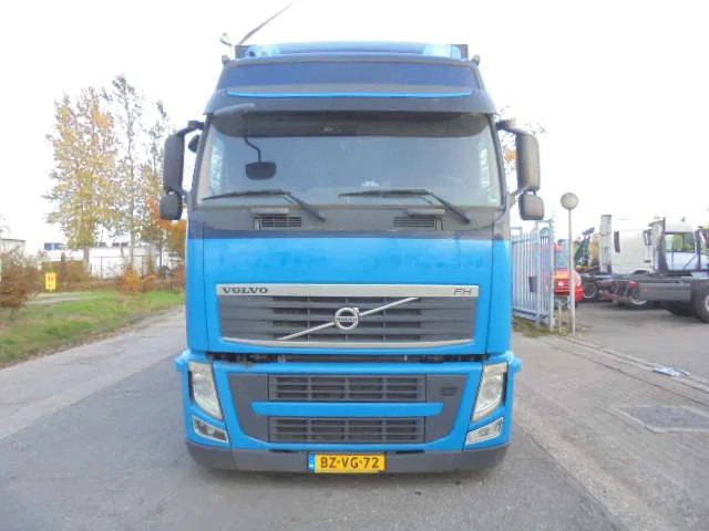 Volvo FH 420 6X2 NL TRUCK - Camion centinato: foto 2 Volvo FH 420 6X2 NL TRUCK - Camion centinato: foto 2