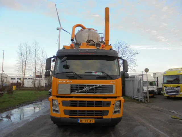 Volvo FM 400 8X4 BLADGEVEERD - Autospurgo: foto 2 Volvo FM 400 8X4 BLADGEVEERD - Autospurgo: foto 2