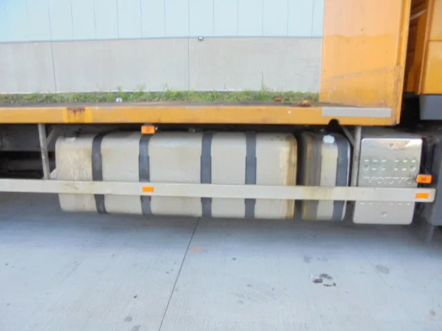 Volvo FM FM 300 LOW KM - Autocarro furgonato: foto 4 Volvo FM FM 300 LOW KM - Autocarro furgonato: foto 4