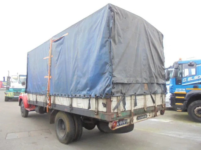 Volvo L 465 - Camion centinato: foto 5 Volvo L 465 - Camion centinato: foto 5
