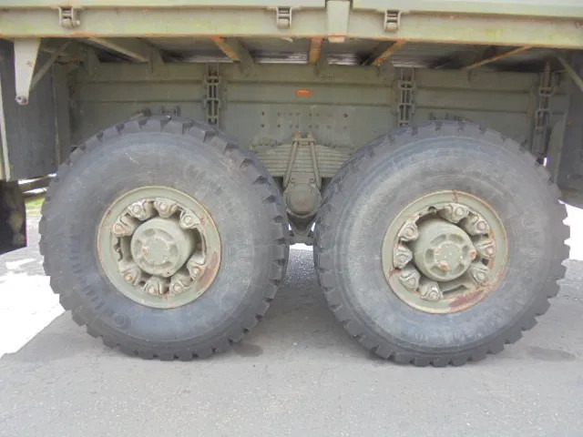 Volvo N 10 6X6 L + FASSI 3X IN STOCK - Autocarro con pianale/ Cassone fisso, Camion con gru: foto 5 Volvo N 10 6X6 L + FASSI 3X IN STOCK - Autocarro con pianale/ Cassone fisso, Camion con gru: foto 5
