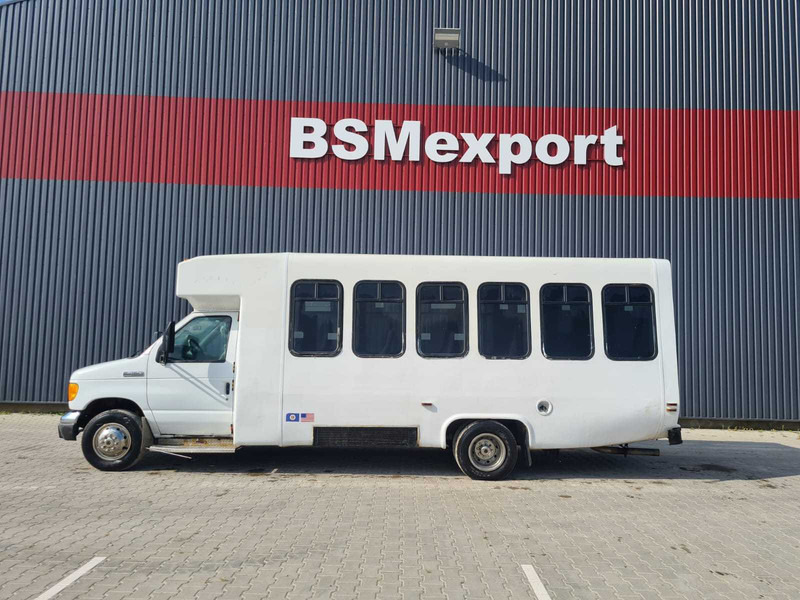 Ford E 450 diesel passenger van - Minibus, Pulmino: foto 2 Ford E 450 diesel passenger van - Minibus, Pulmino: foto 2