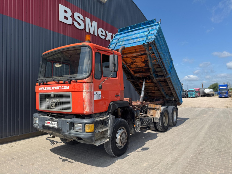 MAN 26.302, 6x6 - Autocarro ribaltabile: foto 5 MAN 26.302, 6x6 - Autocarro ribaltabile: foto 5