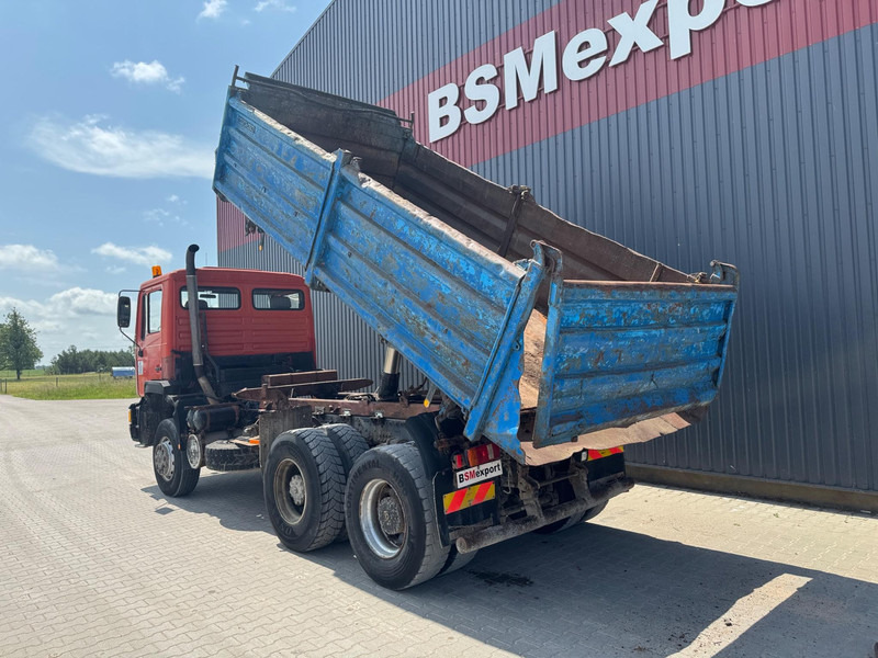 Autocarro ribaltabile MAN 26.302, 6x6: foto 6