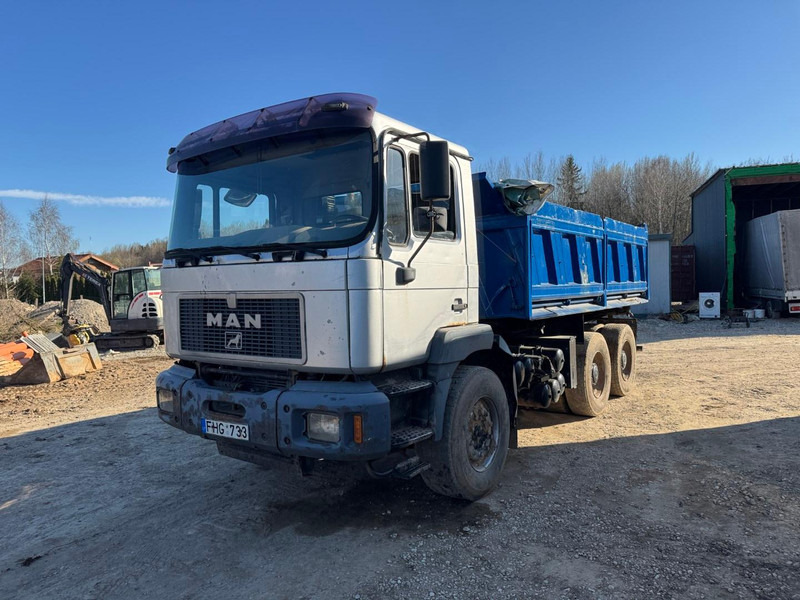 MAN 26.403. 6x4. Spring/Air - Autocarro ribaltabile: foto 1 MAN 26.403. 6x4. Spring/Air - Autocarro ribaltabile: foto 1