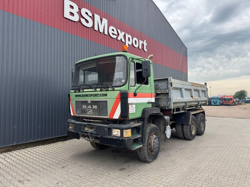 MAN 27.362, 6x6 - Autocarro ribaltabile: foto 1 MAN 27.362, 6x6 - Autocarro ribaltabile: foto 1