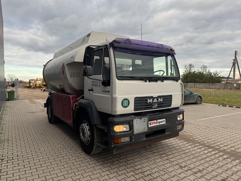 MAN FE 18.280, 13300 l - Camion cisterna: foto 2 MAN FE 18.280, 13300 l - Camion cisterna: foto 2