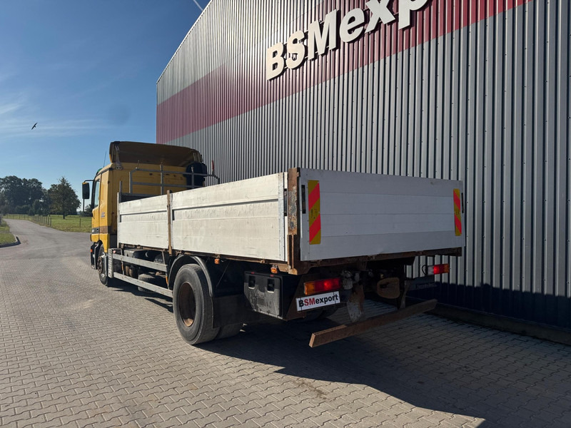 Mercedes-Benz Actros 1831 - Autocarro con pianale/ Cassone fisso: foto 3 Mercedes-Benz Actros 1831 - Autocarro con pianale/ Cassone fisso: foto 3