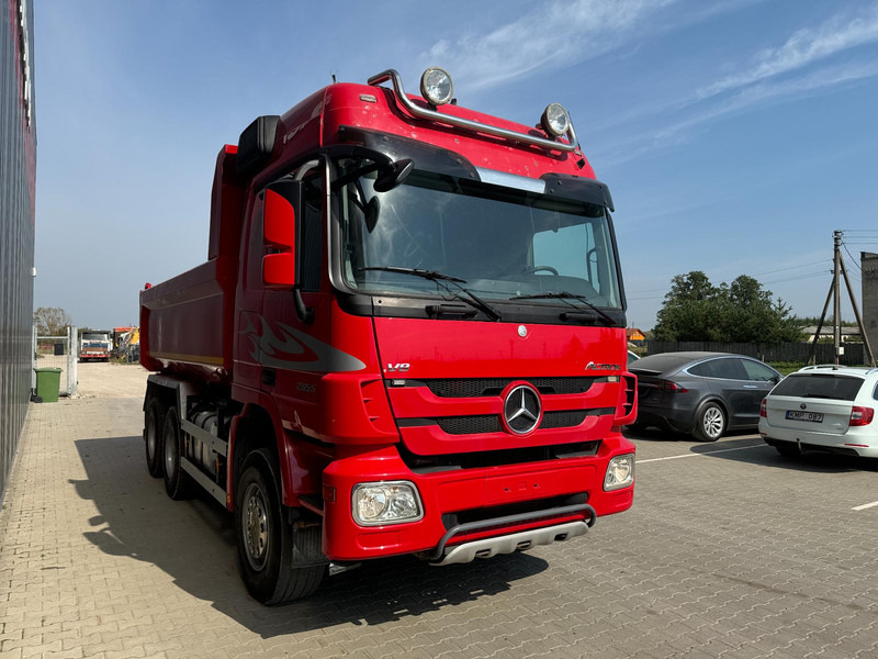 Mercedes-Benz Actros 2655 V8 full steel - Autocarro ribaltabile: foto 2 Mercedes-Benz Actros 2655 V8 full steel - Autocarro ribaltabile: foto 2