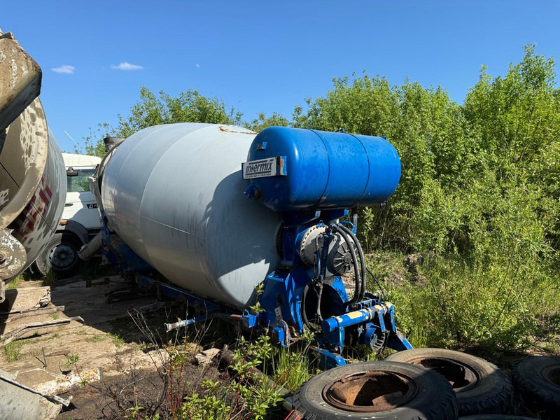 Mercedes-Benz Actros, MAN. 10 x pieces mixer. 9-10 m3 - Autobetoniera: foto 3 Mercedes-Benz Actros, MAN. 10 x pieces mixer. 9-10 m3 - Autobetoniera: foto 3