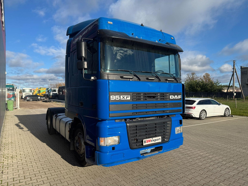 DAF XF 95.430 + tipping gear - Trattore stradale: foto 2 DAF XF 95.430 + tipping gear - Trattore stradale: foto 2