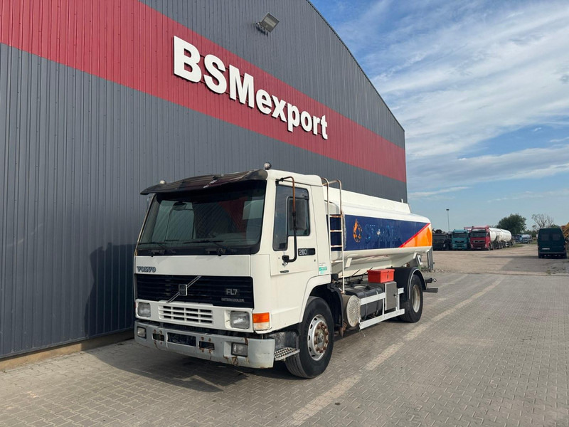 Volvo FL 7 260 - Camion cisterna: foto 1 Volvo FL 7 260 - Camion cisterna: foto 1