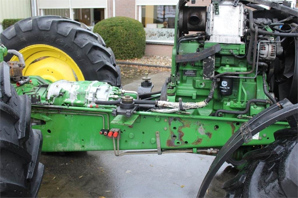 John Deere 6000- 30 4 cyl. - Trattore: foto 2 John Deere 6000- 30 4 cyl. - Trattore: foto 2